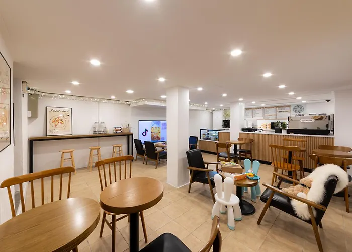 Hotel Bread Hill Jongno 2*