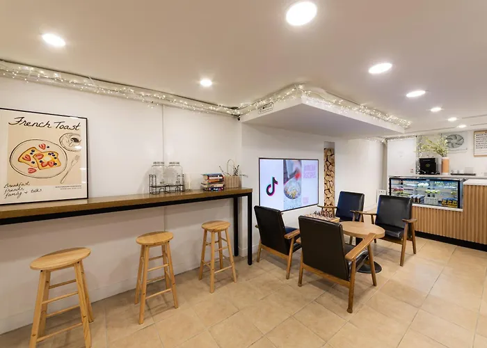 Bread Hill Jongno Hotel 2*