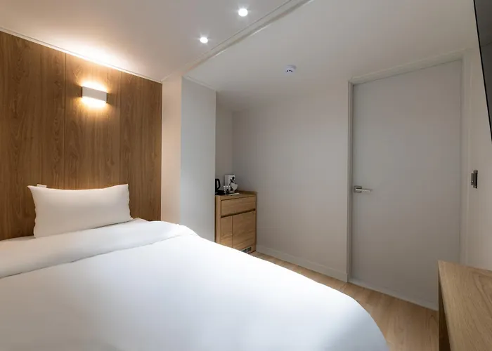 Bread Hill Jongno Hotel 2*